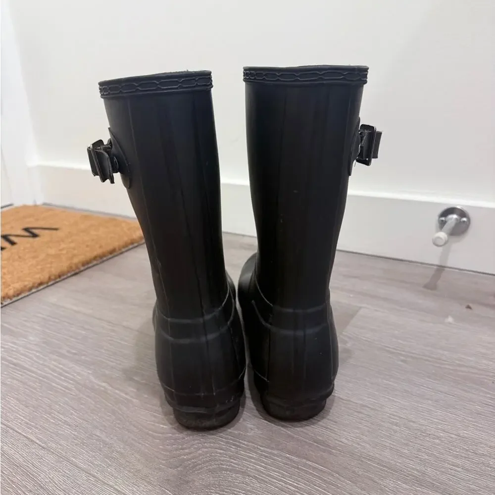 Hunter Classic Black Footwear
